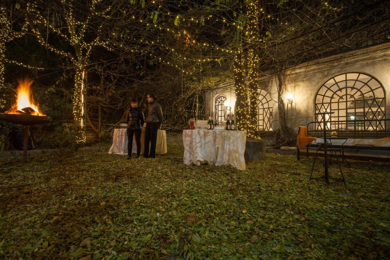 Albergo Ristorante Madonnina Cantello Екстериор снимка