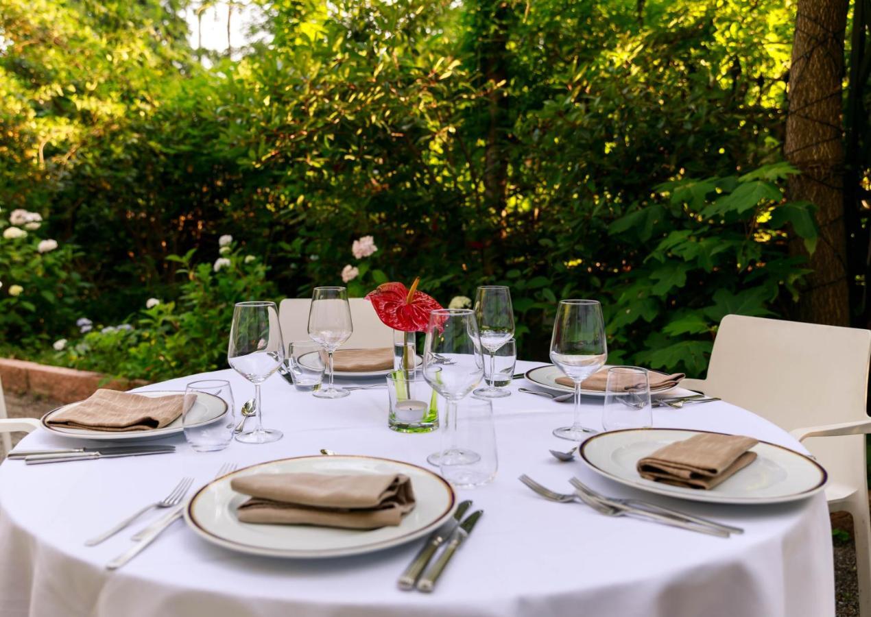 Albergo Ristorante Madonnina Cantello Екстериор снимка